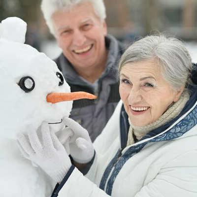 Anziani e inverno: come farli andare d’accordo